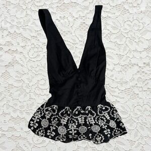 vintage y2k express black tank top w/ white floral embroidery & button detailing